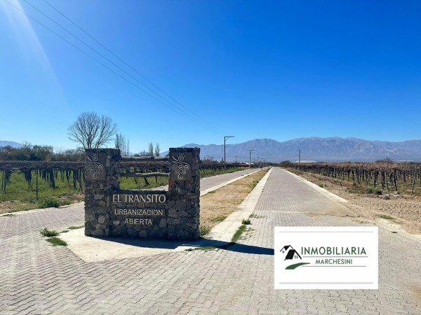 Lote esquina a 5 cuadras de la Plaza